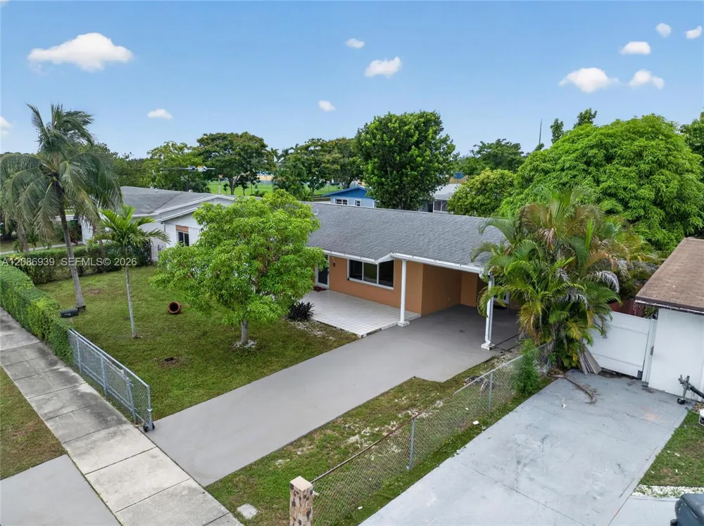19920 SW 118th Pl Miami, FL 33177