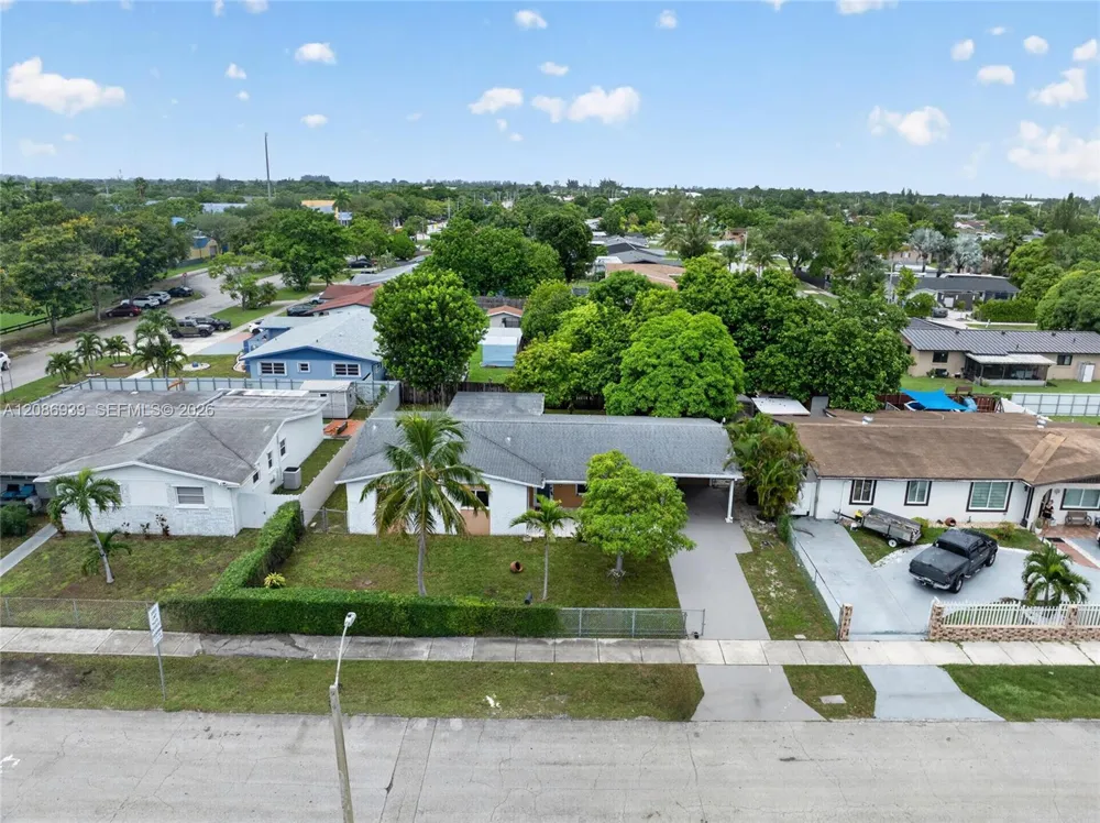 19920 SW 118th Pl Miami, FL 33177
