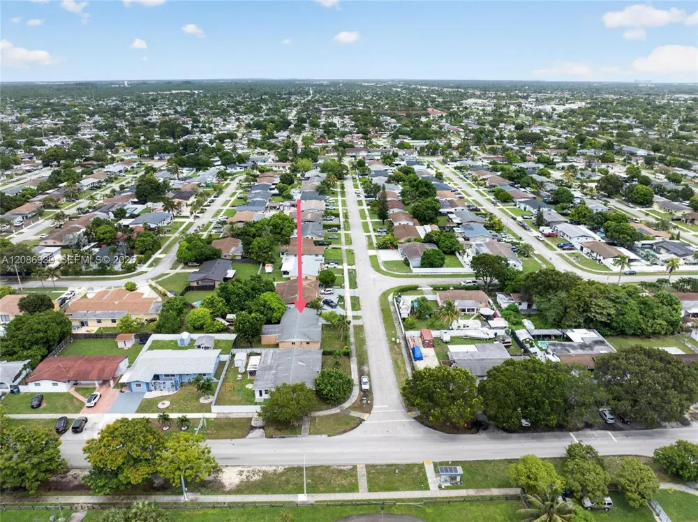 19920 SW 118th Pl Miami, FL 33177