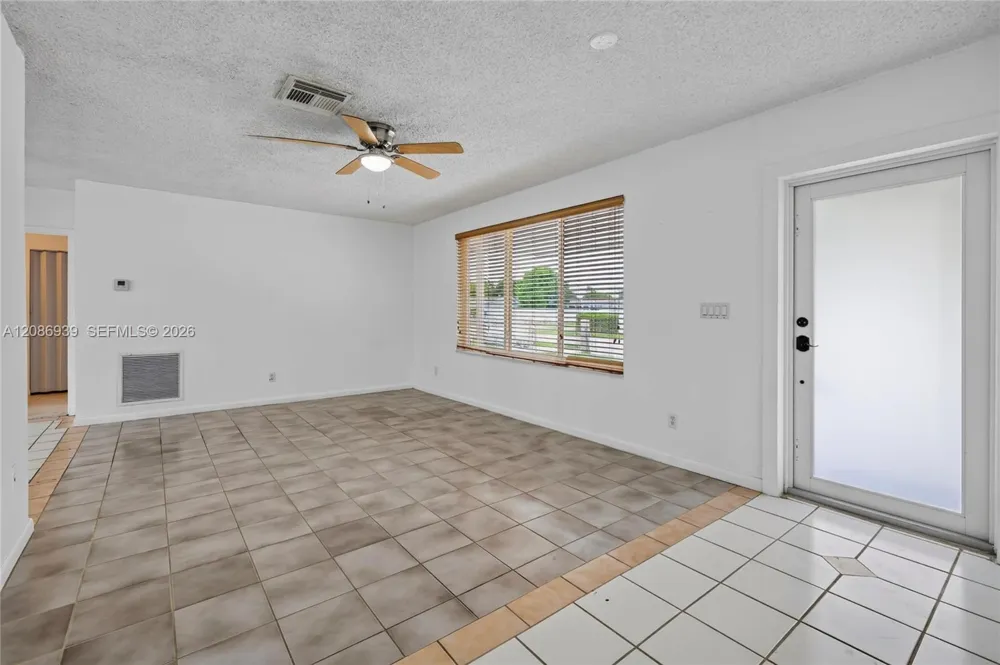 19920 SW 118th Pl Miami, FL 33177