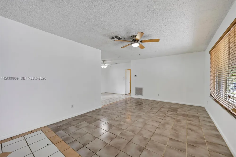 19920 SW 118th Pl Miami, FL 33177