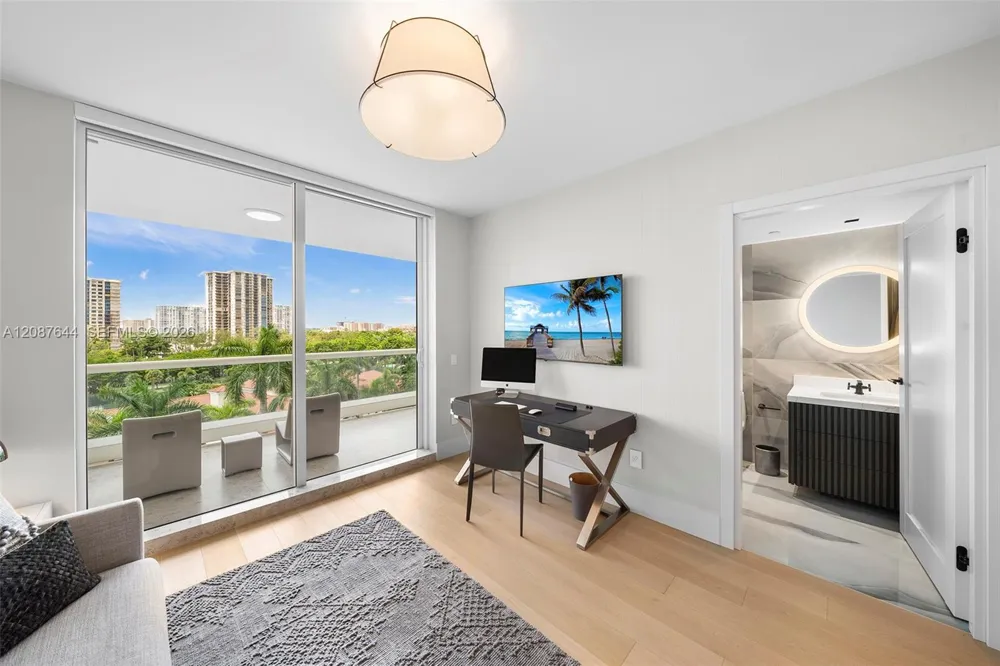 6000 Island Blvd #707 Aventura, FL 33160
