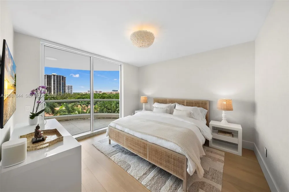 6000 Island Blvd #707 Aventura, FL 33160