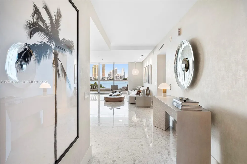 6000 Island Blvd #707 Aventura, FL 33160