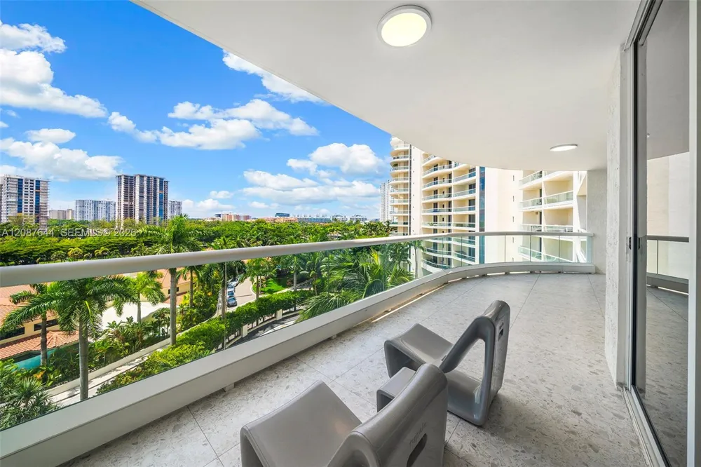 6000 Island Blvd #707 Aventura, FL 33160