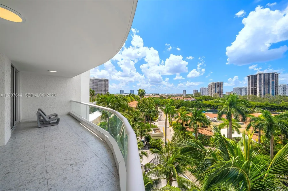 6000 Island Blvd #707 Aventura, FL 33160