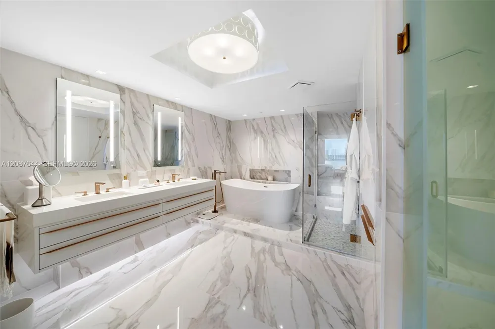 6000 Island Blvd #707 Aventura, FL 33160