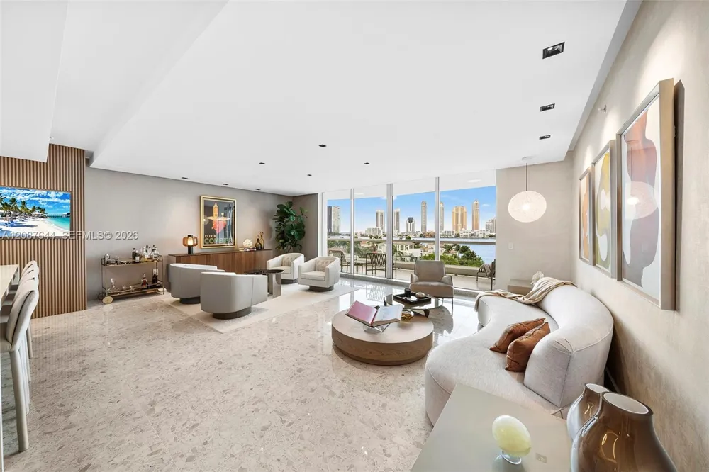 6000 Island Blvd #707 Aventura, FL 33160
