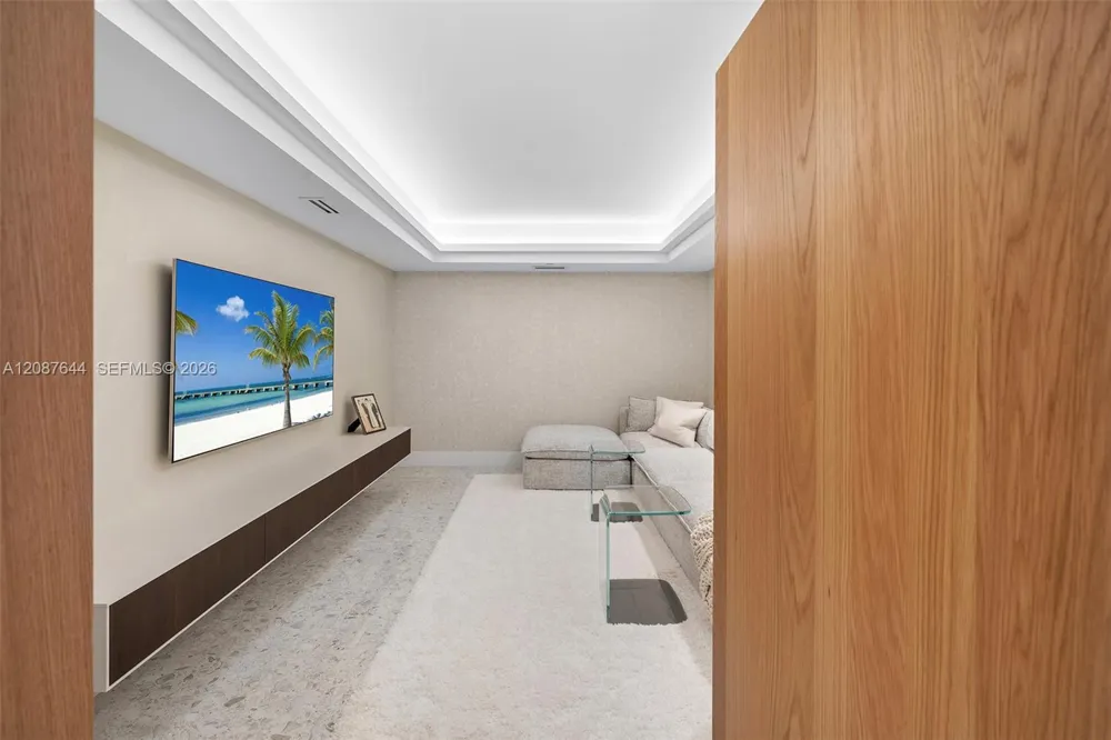 6000 Island Blvd #707 Aventura, FL 33160