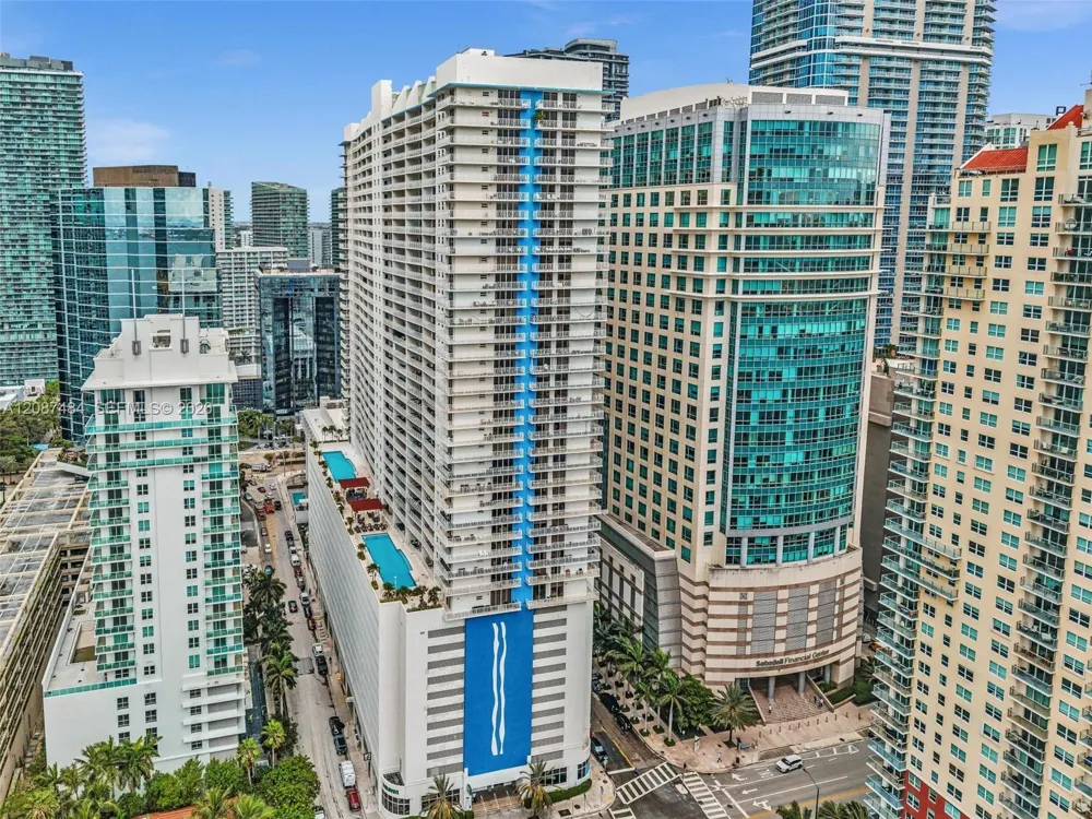 1200 Brickell Bay Dr #2119 Miami, FL 33131