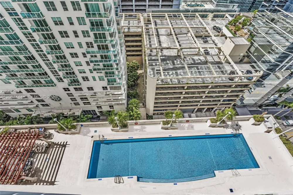 1200 Brickell Bay Dr #2119 Miami, FL 33131