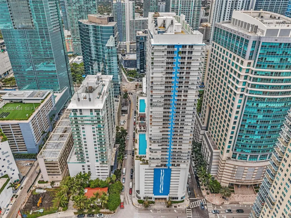 1200 Brickell Bay Dr #2119 Miami, FL 33131