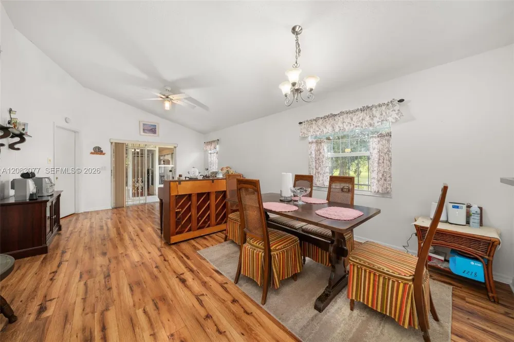580 Summer Hill Drive Lake Placid, FL 33852
