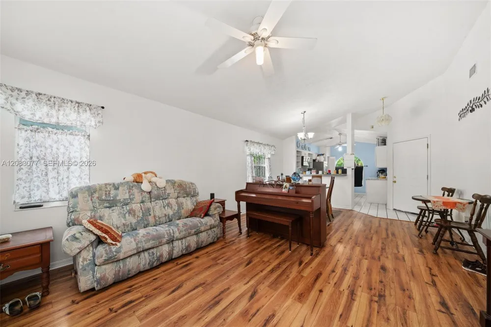 580 Summer Hill Drive Lake Placid, FL 33852