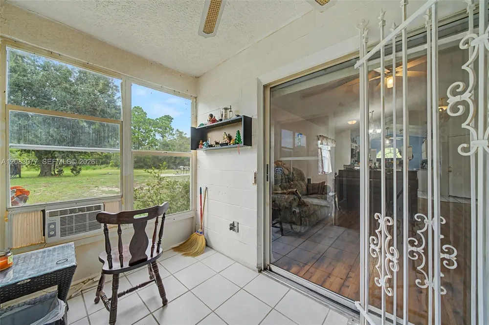 580 Summer Hill Drive Lake Placid, FL 33852