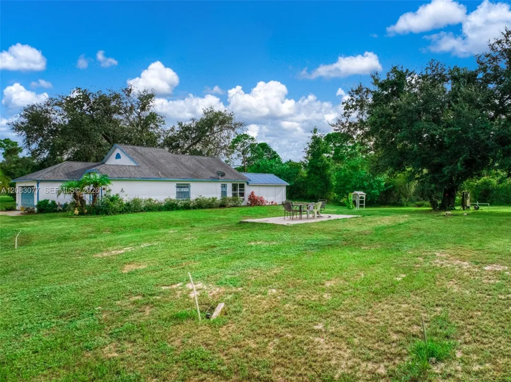 580 Summer Hill Drive Lake Placid, FL 33852