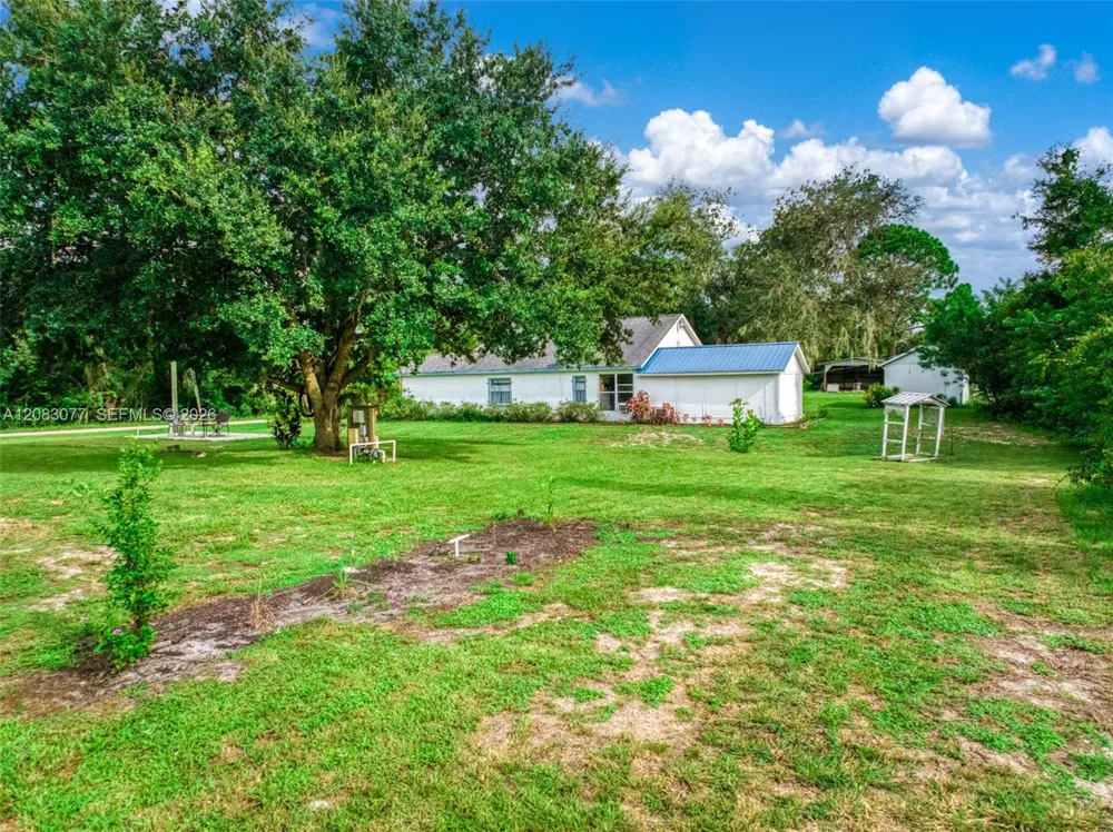 580 Summer Hill Drive Lake Placid, FL 33852
