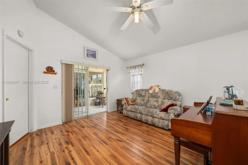 580 Summer Hill Drive Lake Placid, FL 33852