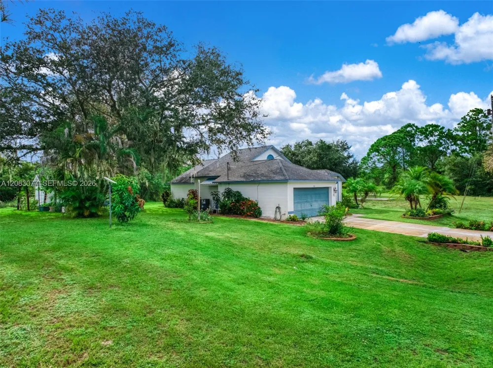 580 Summer Hill Drive Lake Placid, FL 33852