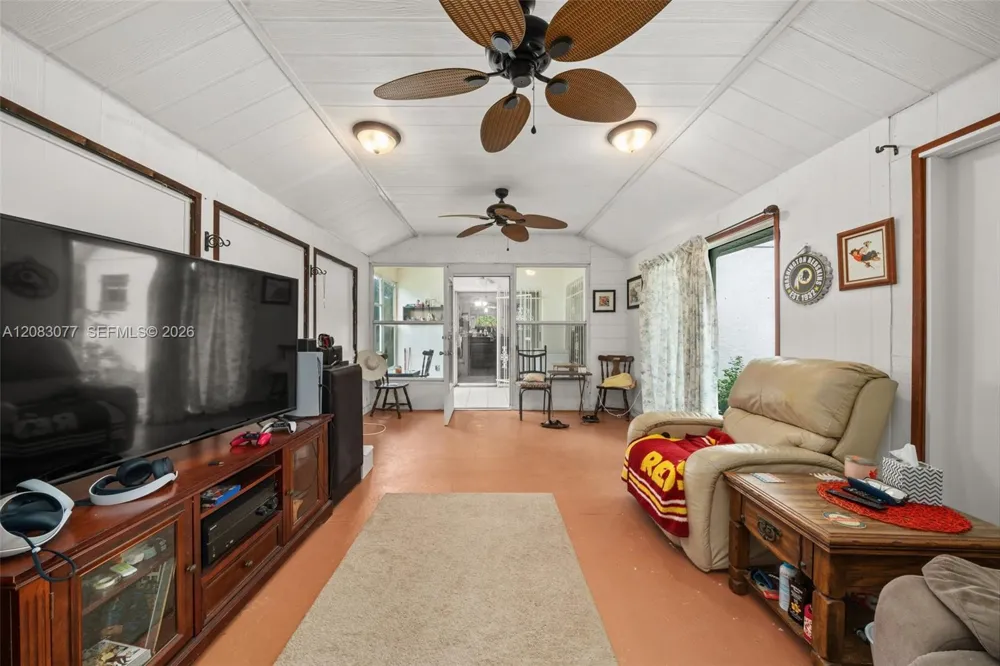 580 Summer Hill Drive Lake Placid, FL 33852