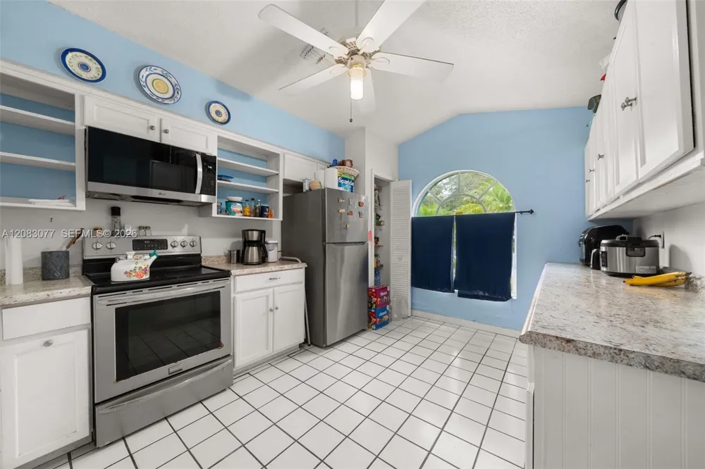 580 Summer Hill Drive Lake Placid, FL 33852
