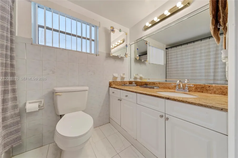 305 W 68th St #419 Hialeah, FL 33014