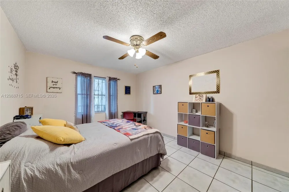 305 W 68th St #419 Hialeah, FL 33014