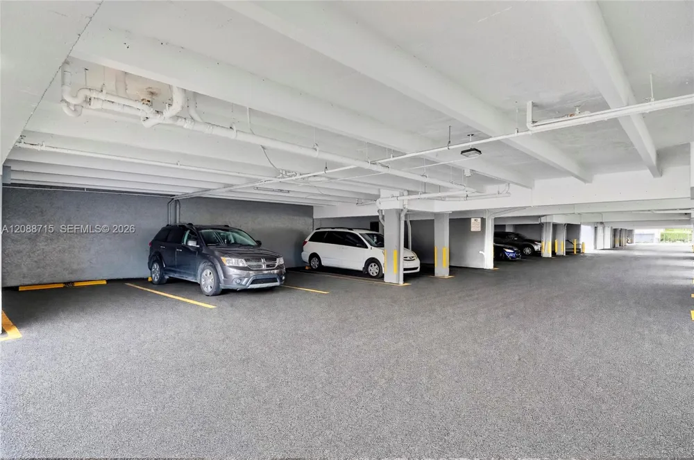 305 W 68th St #419 Hialeah, FL 33014