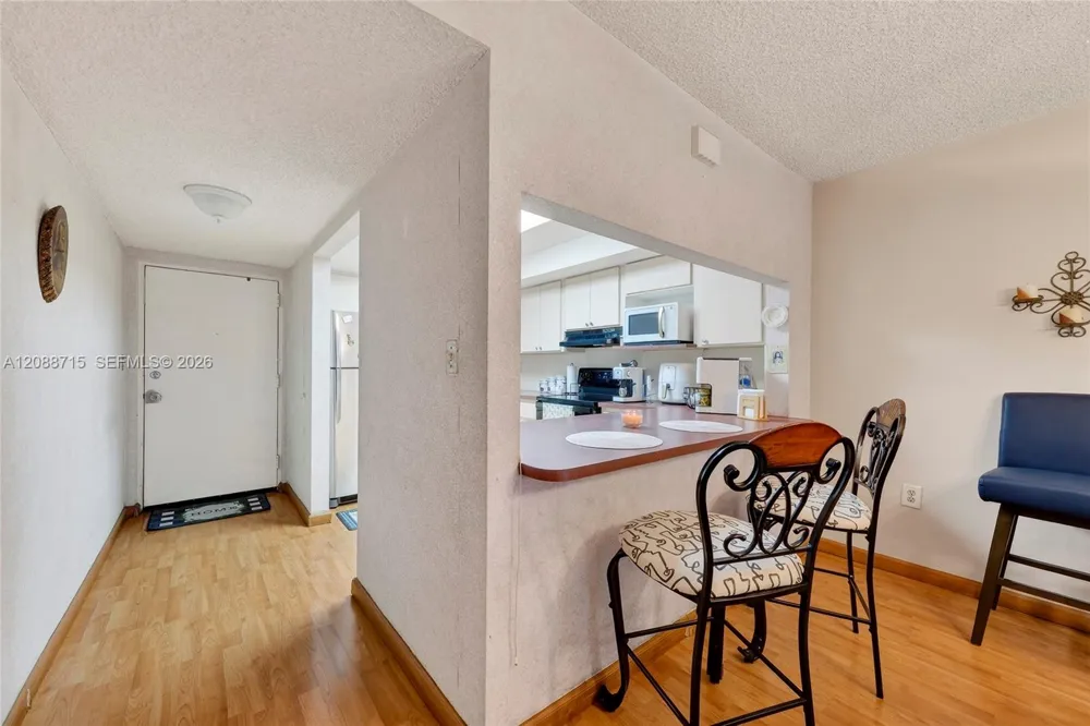 305 W 68th St #419 Hialeah, FL 33014