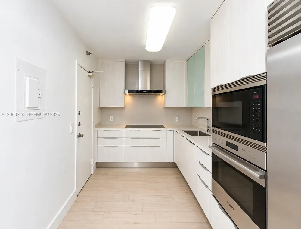10185 Collins Ave #1017 Bal Harbour, FL 33154