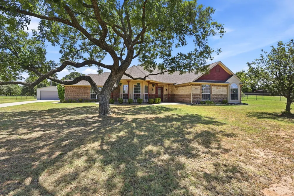 109 Crestwood Lane Springtown, TX 76082