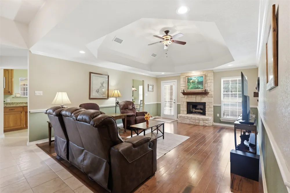 109 Crestwood Lane Springtown, TX 76082