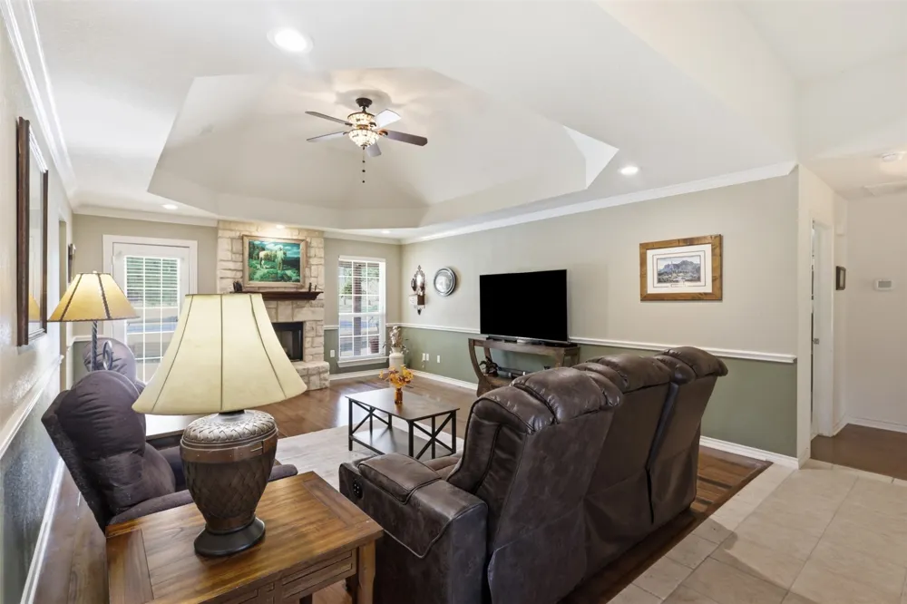 109 Crestwood Lane Springtown, TX 76082