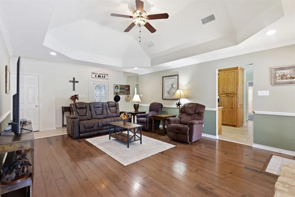 109 Crestwood Lane Springtown, TX 76082