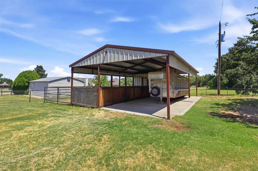 109 Crestwood Lane Springtown, TX 76082
