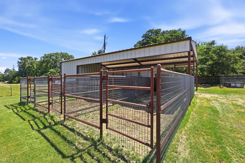 109 Crestwood Lane Springtown, TX 76082