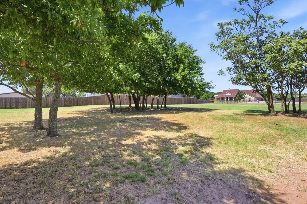109 Crestwood Lane Springtown, TX 76082