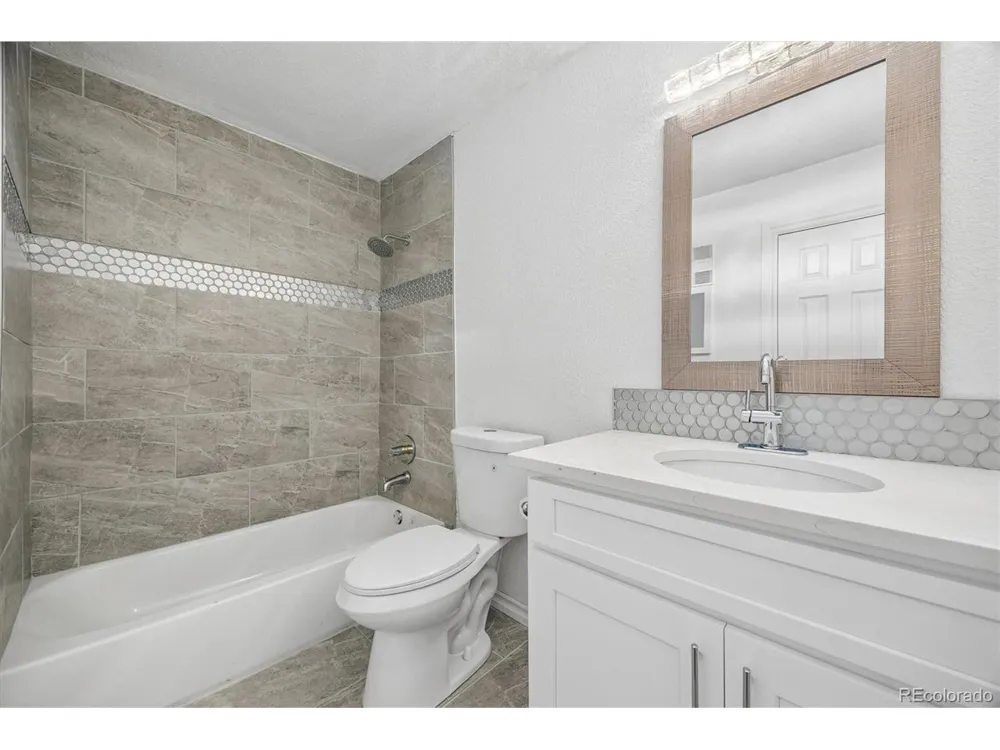 7000 W 20th Avenue #206 Lakewood, CO 80214