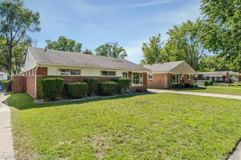 341 W Farnum Avenue
