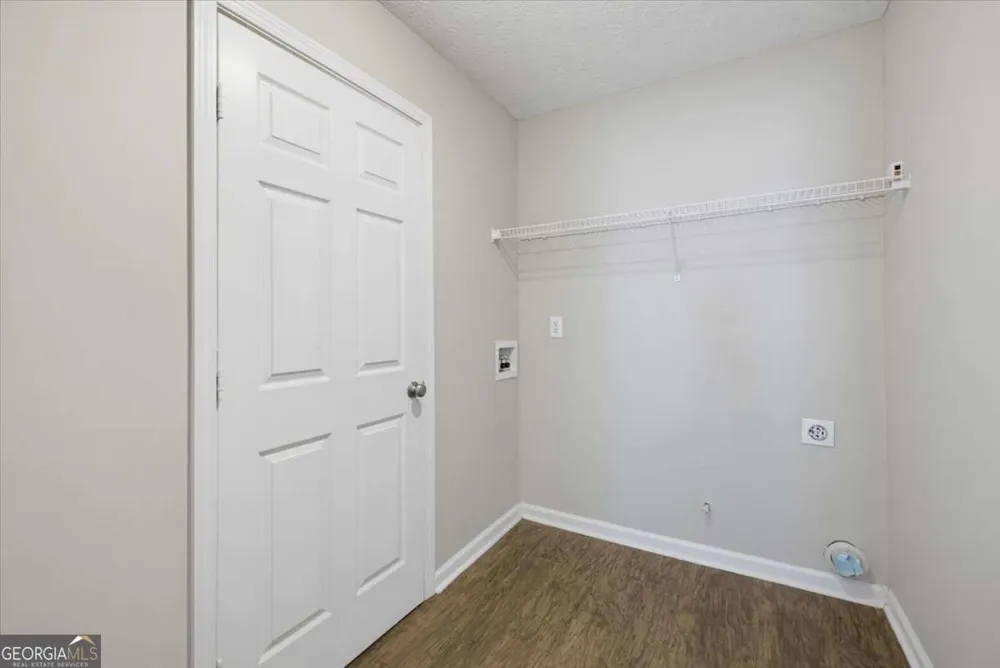 4869 Noah RDG Acworth, GA 30101