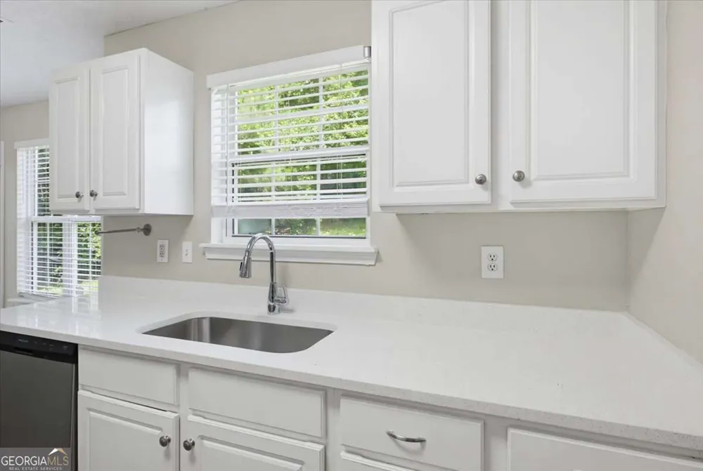 4869 Noah RDG Acworth, GA 30101