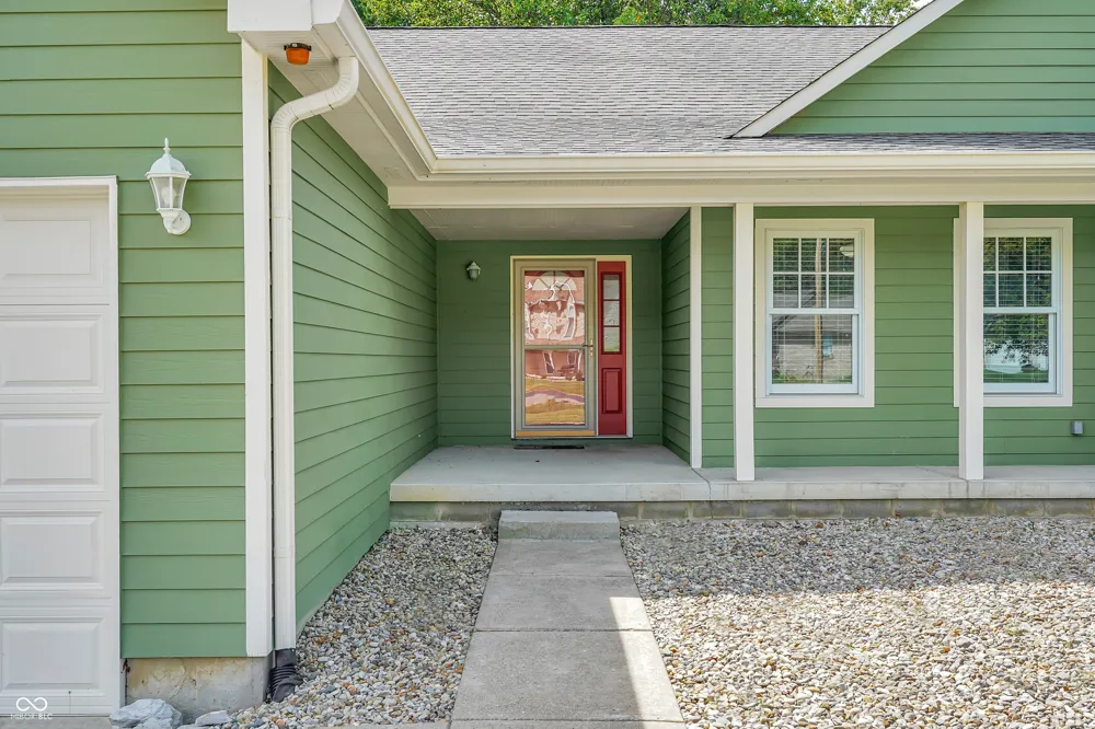 192 Jefferson Valley Coatesville, IN 46121