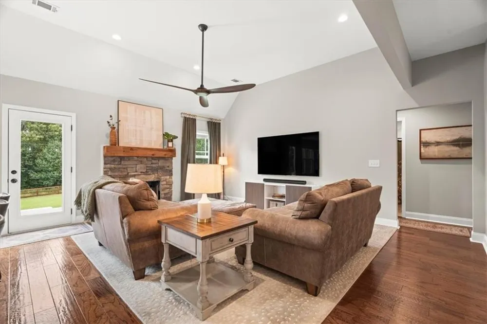 235 Willow Haven Street SE Calhoun, GA 30701
