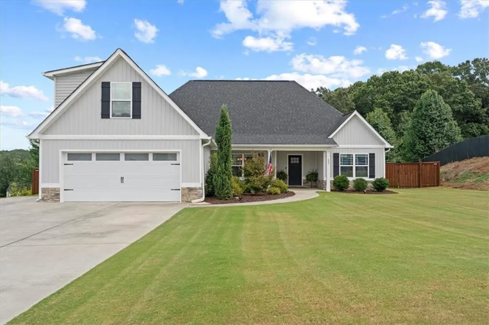 235 Willow Haven Street SE Calhoun, GA 30701