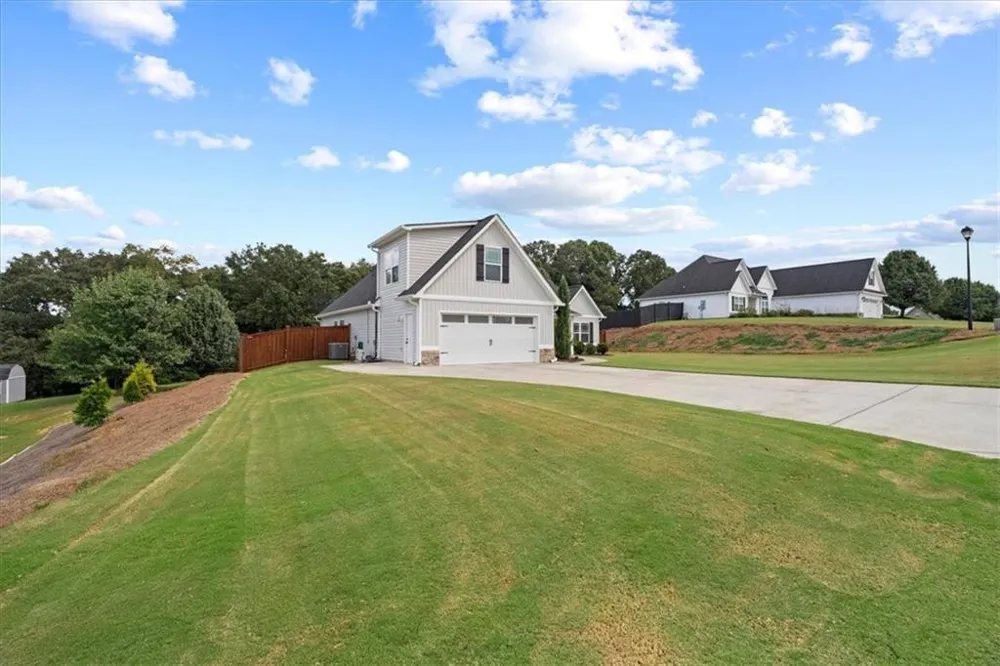 235 Willow Haven Street SE Calhoun, GA 30701