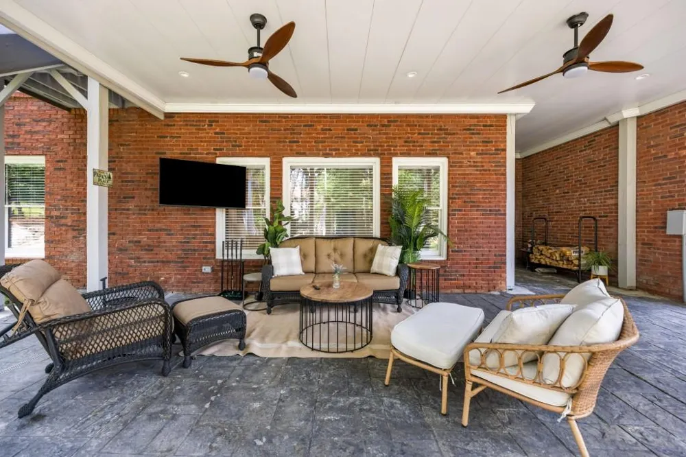 190 Oakhurst Leaf Drive Milton, GA 30004
