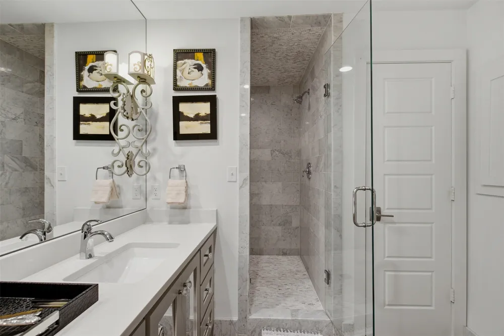2303 Farrington Street #110 Dallas, TX 75207
