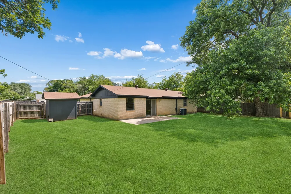 7440 Beckwood Drive Fort Worth, TX 76112