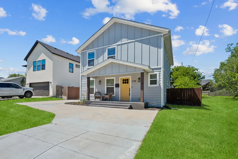 2728 Livingston Avenue Fort Worth, TX 76110