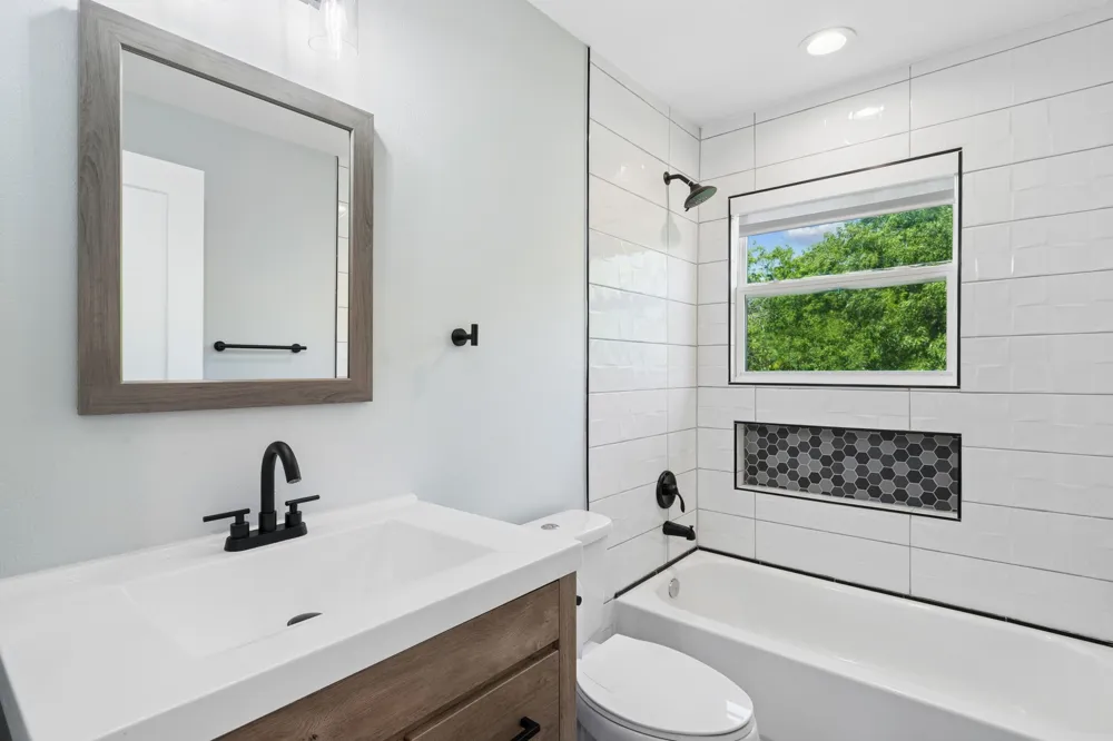 2728 Livingston Avenue Fort Worth, TX 76110